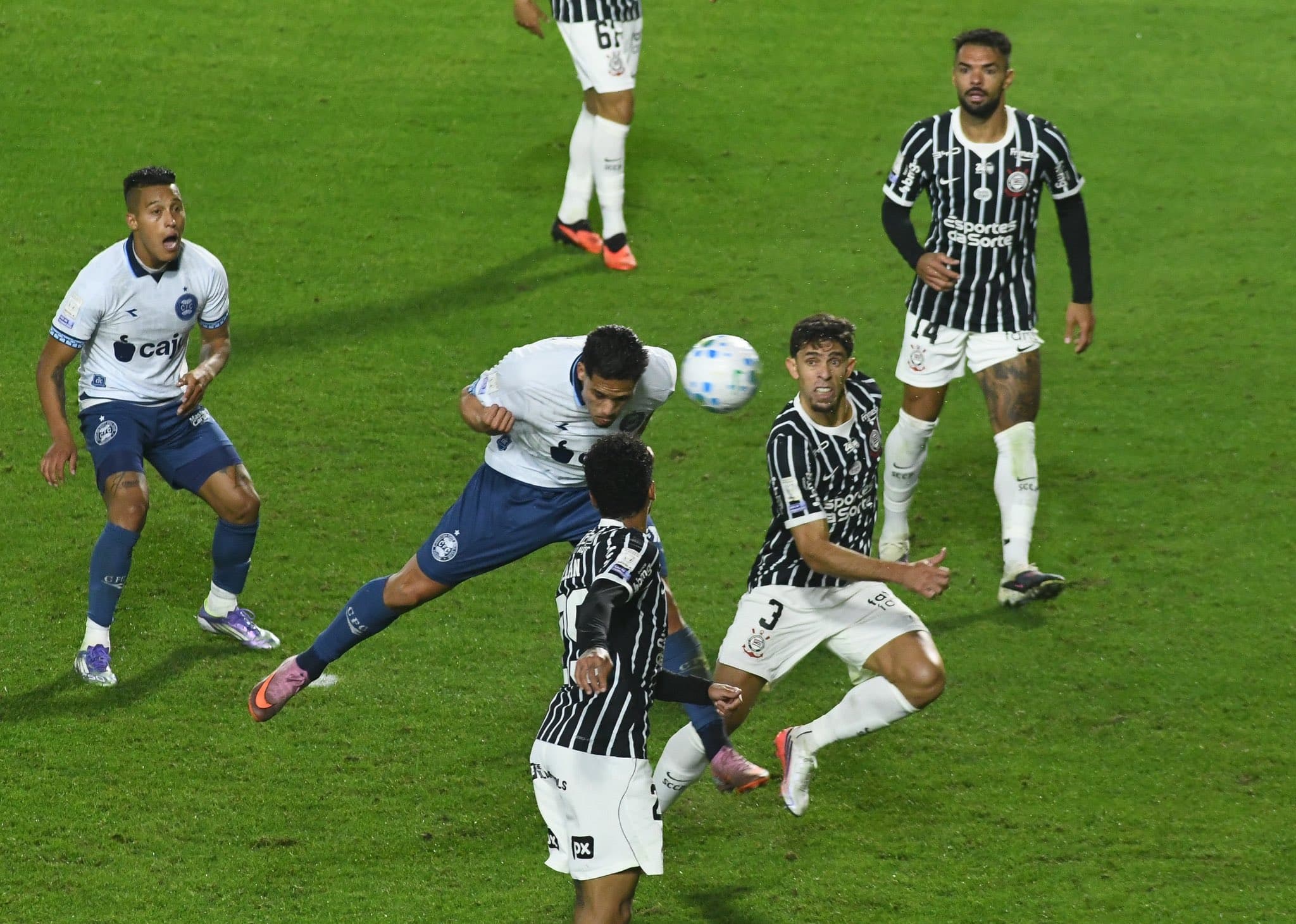 📹 Corinthians beaten by Coritiba, lose 2nd straight in Brasileirão