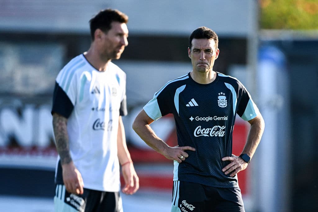 👀 He'll play as long as he wants: Scaloni on Messi's future