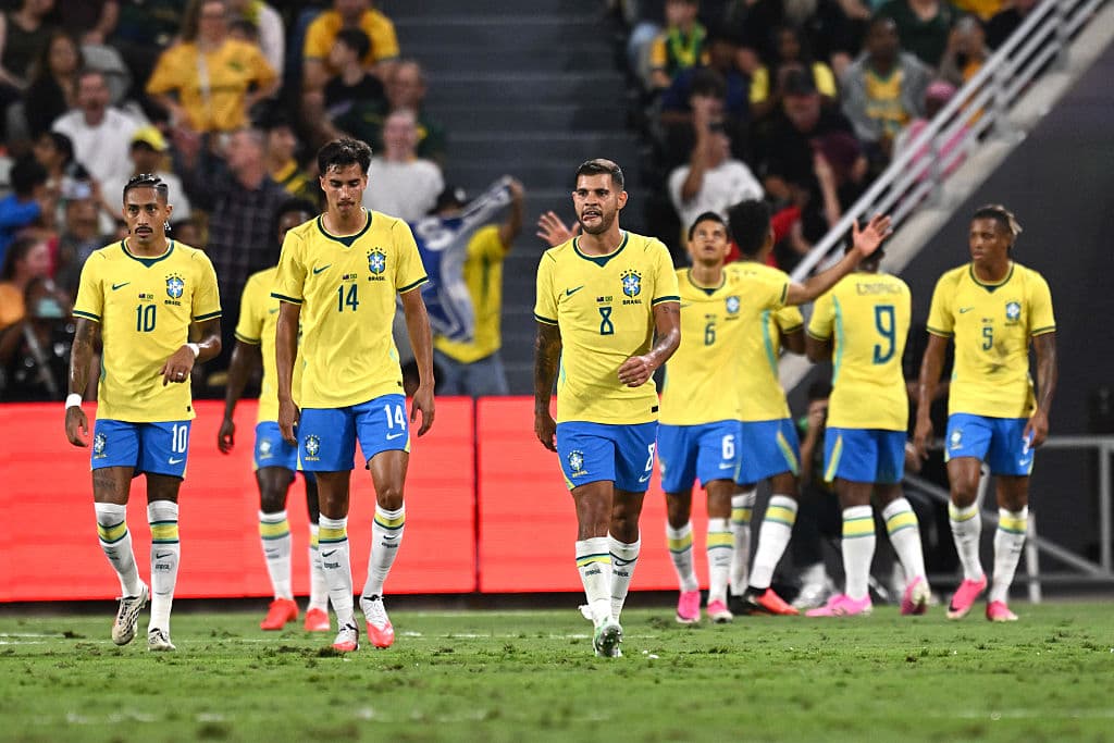 Brazil play poorly, but snatch draw with Australia at the death