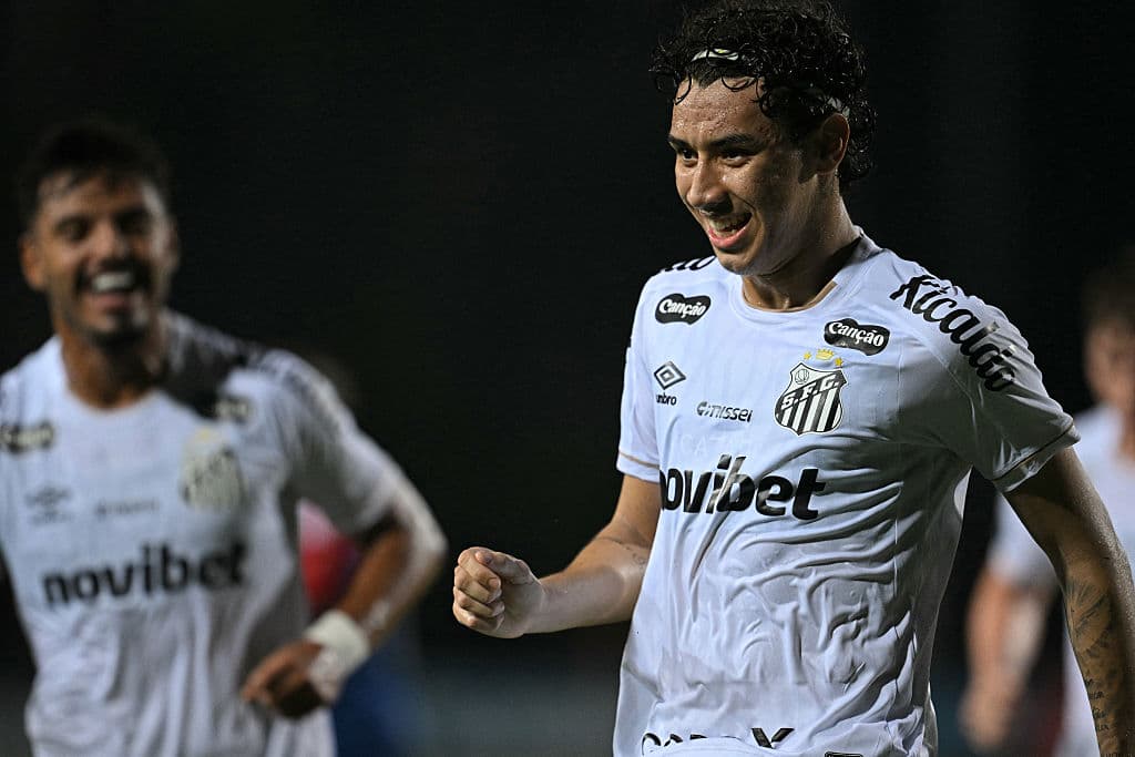📹 Santos cruise in Venezuela, one and a half feet in Sula last 16