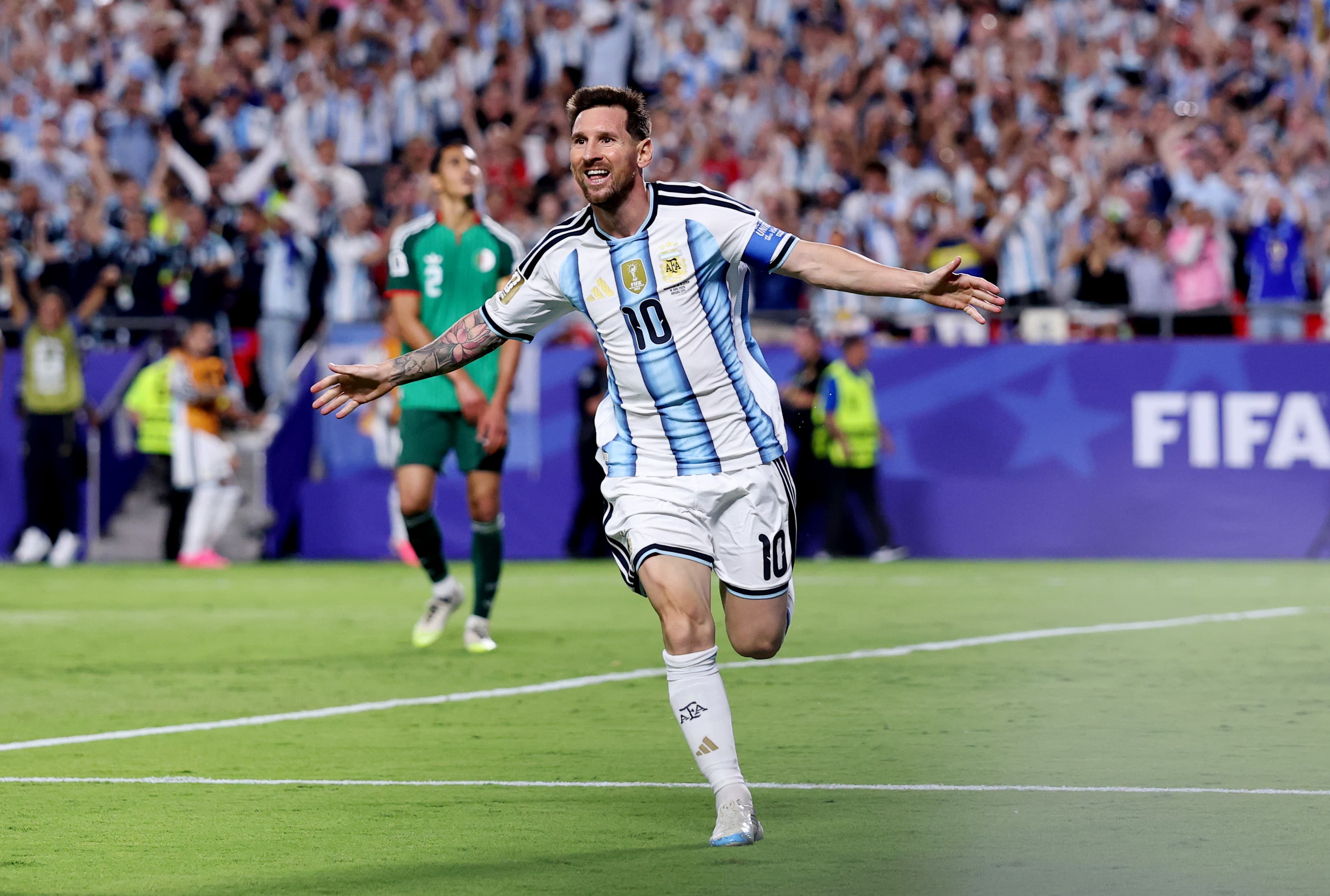 📹 Hat-trick makes Messi the top scorer in World Cup history