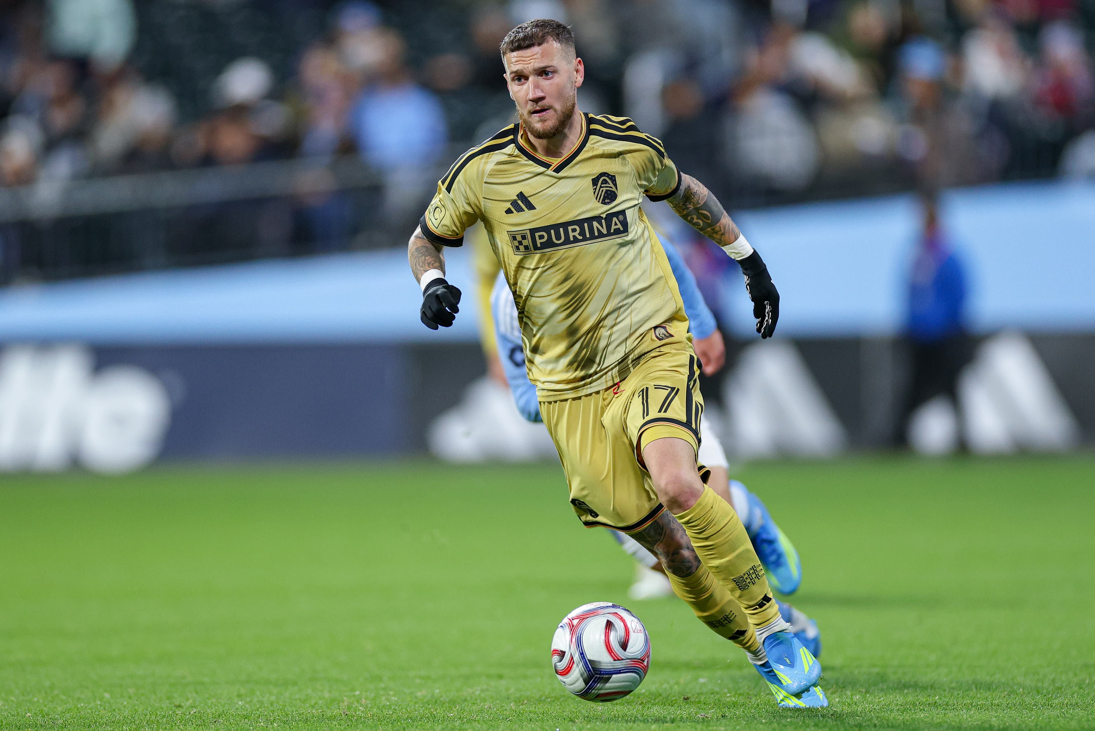 🚨 Surely this will work: 96 sign ex-Bundesliga player from the USA
