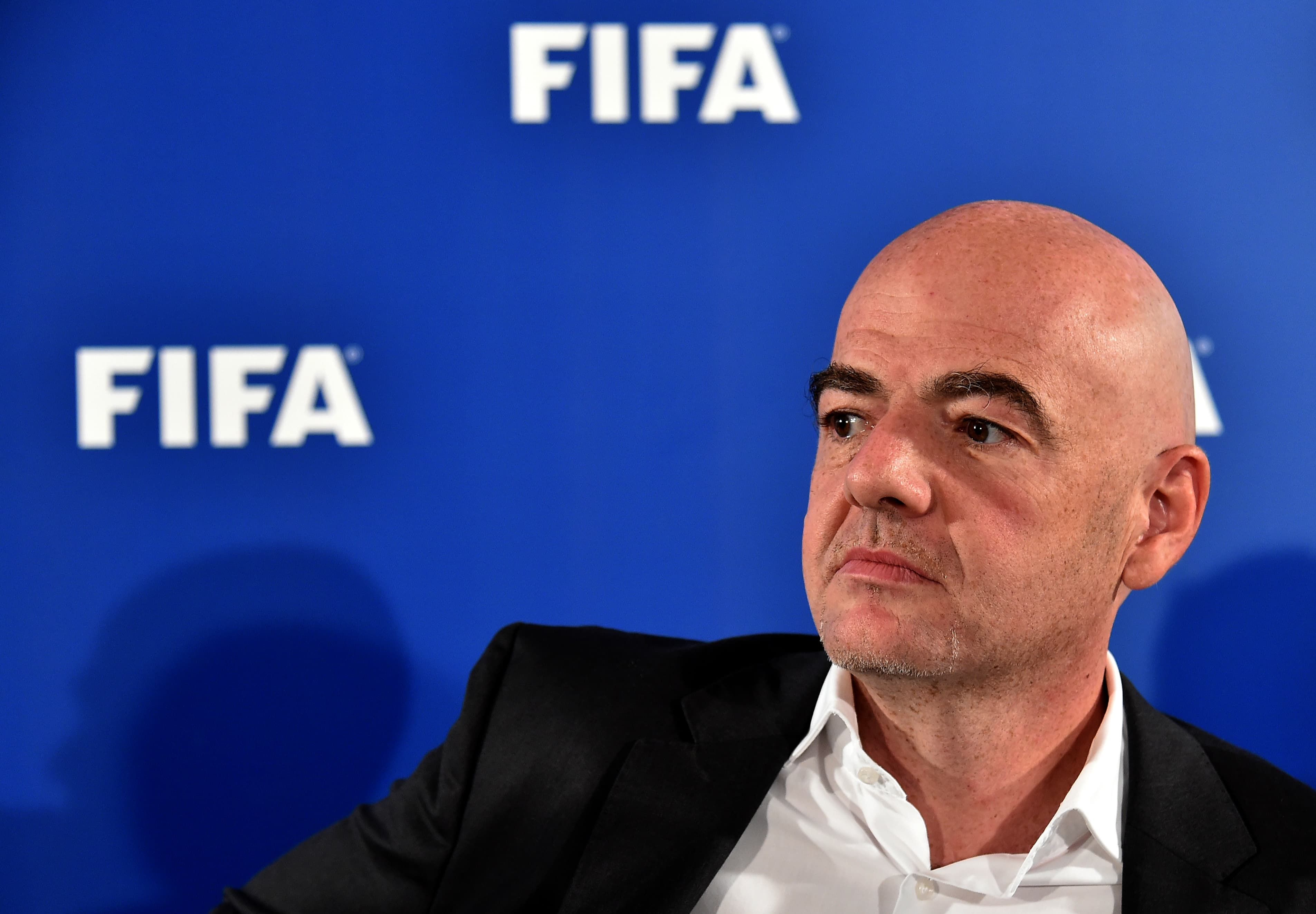 👔 France calls emergency meeting with European football over FIFA plan