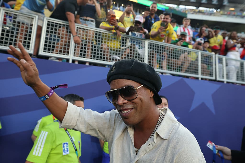 😂 His doing? Ronaldinho's blessing steals the show in Brazil match