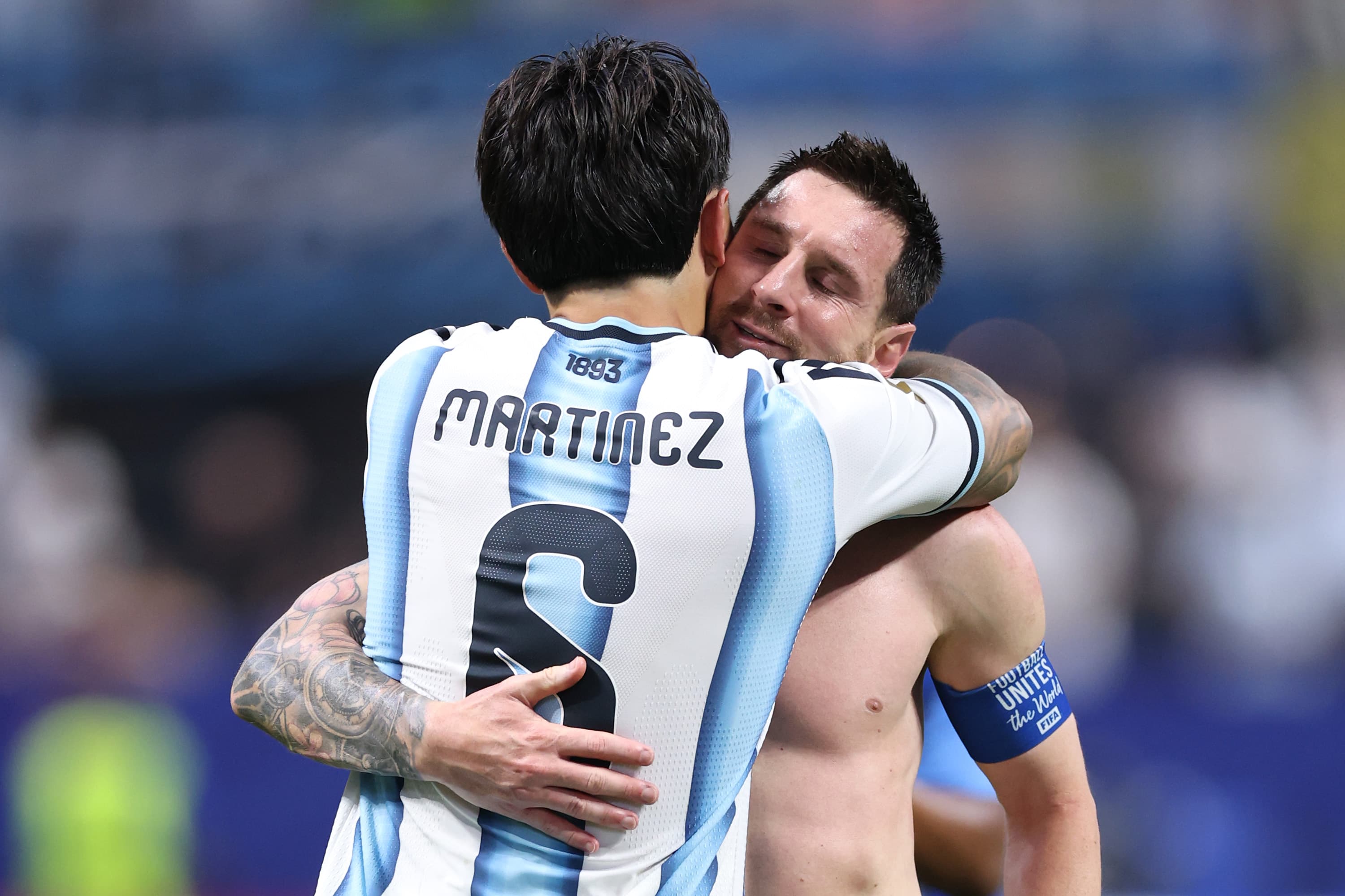 Argentina starter bats away controversy and praises Copa referees 🗣️