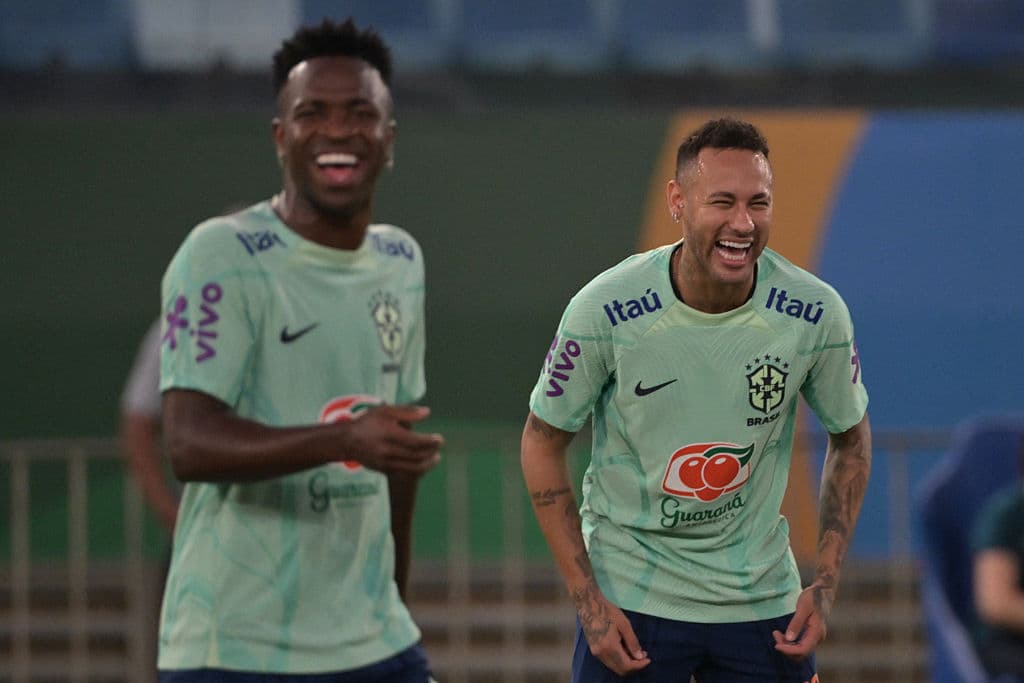 📹 Vini Jr on Neymar inspiration: Idol, I try to copy everything he does