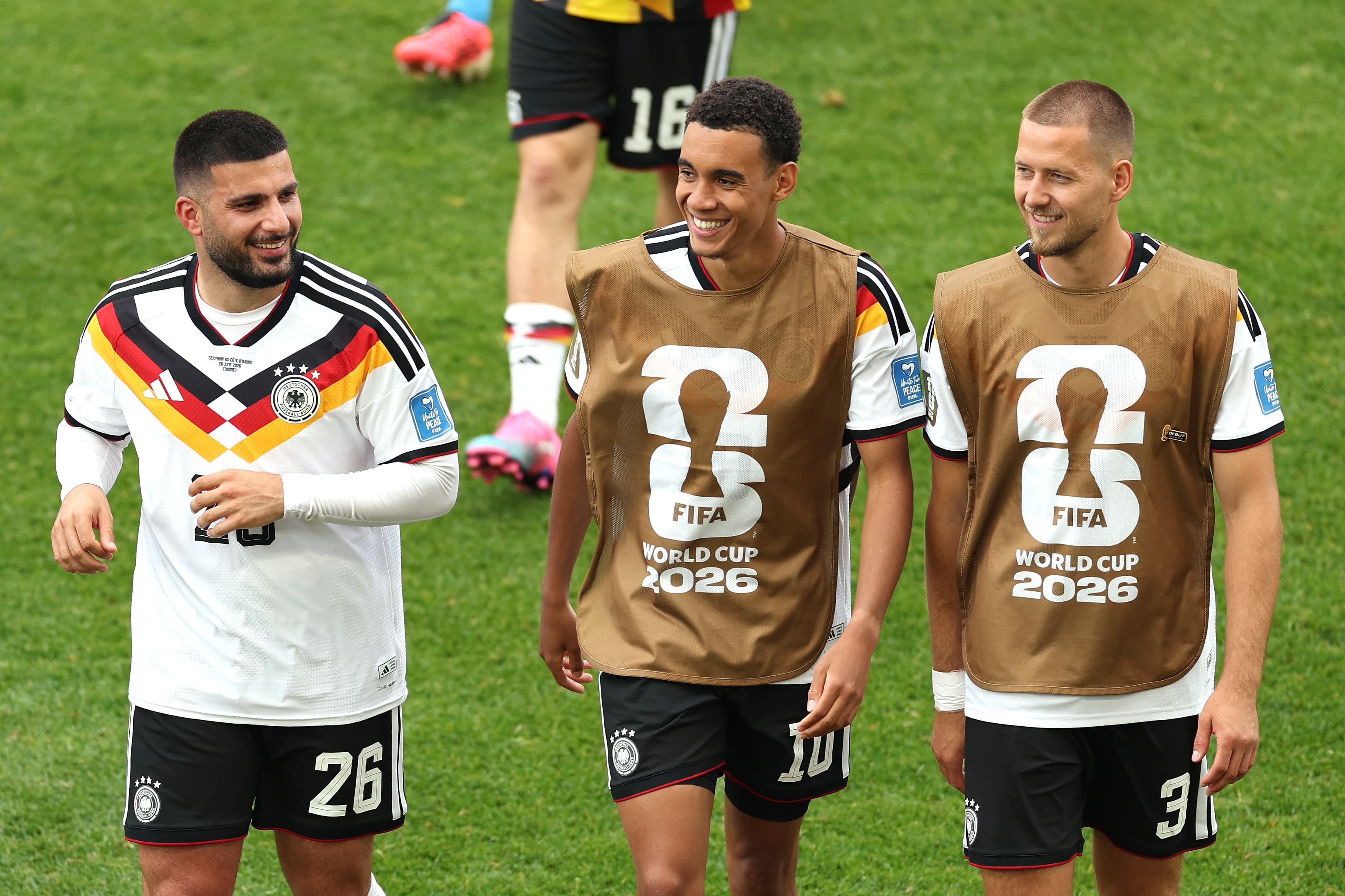 🤯 And this benchwarmer plays?! Germany hero Undav equals World Cup record