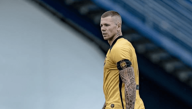 🤯 Brazilian club ends centre-back's deal, posts worst moments video