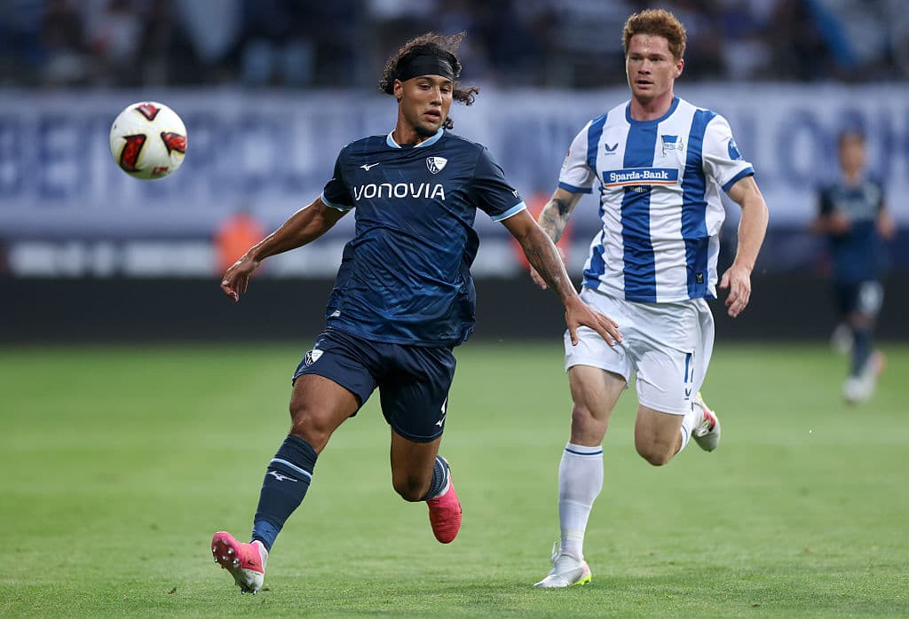🚨 Uproar in the 2. Bundesliga: opening match halted for minutes