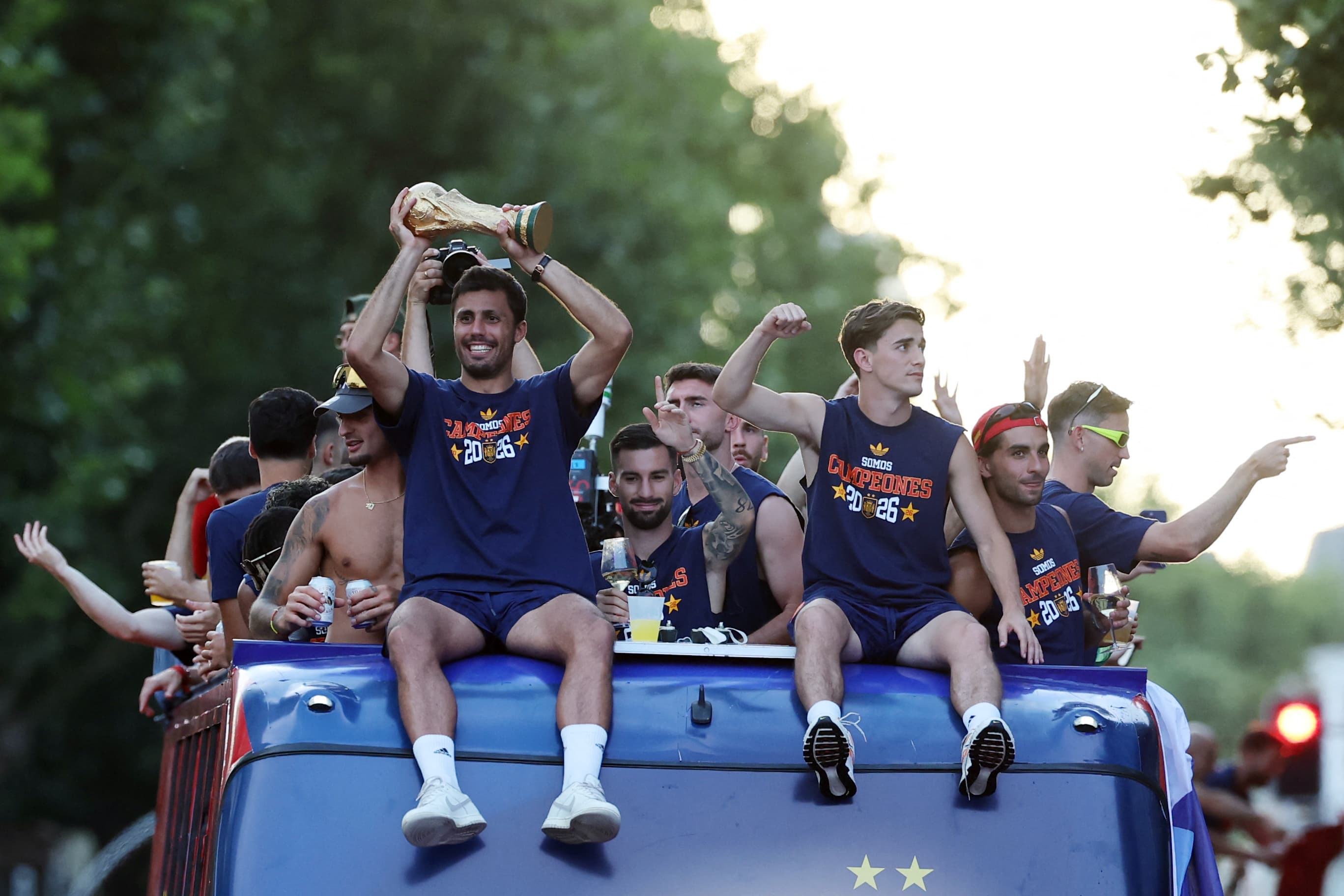 đ¨ Reports: shock move on after all?! Rodri joins Barça