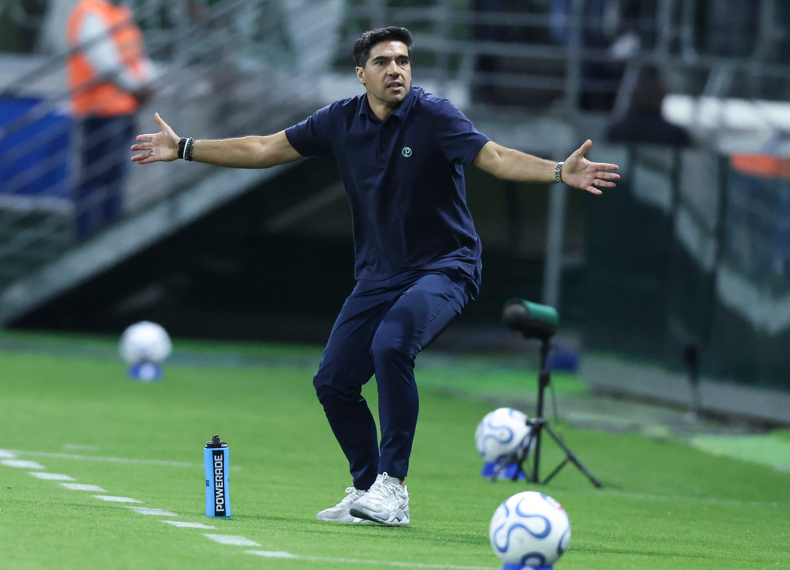 Palmeiras supporters' group calls for Abel Ferreira to go