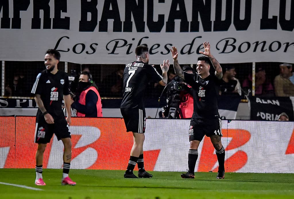 🎥 Puskás-worthy, surely? Boca Juniors concede a stunner, weigh in