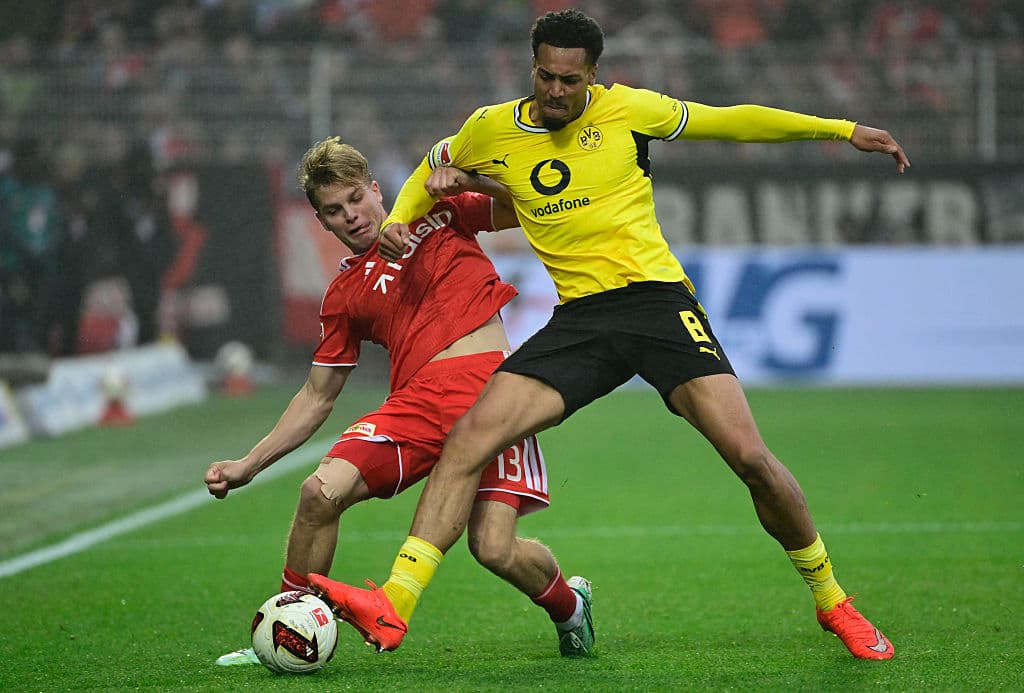 Borussia Dortmund draw with Union Berlin, leaving top spot at risk 🇩🇪