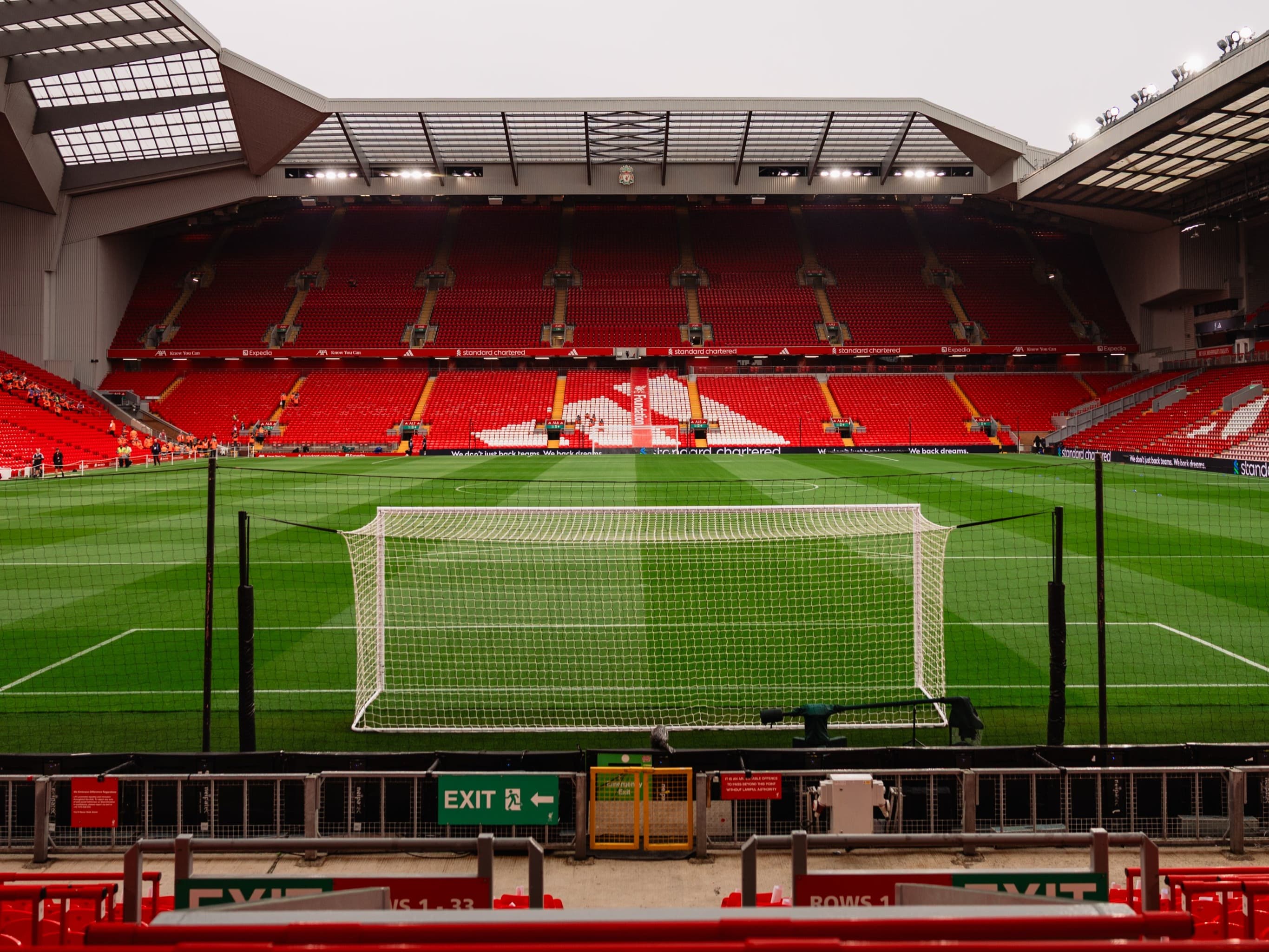🚨 Liverpool-Nott.Forest, Iraola backs Víctor Muñoz to start