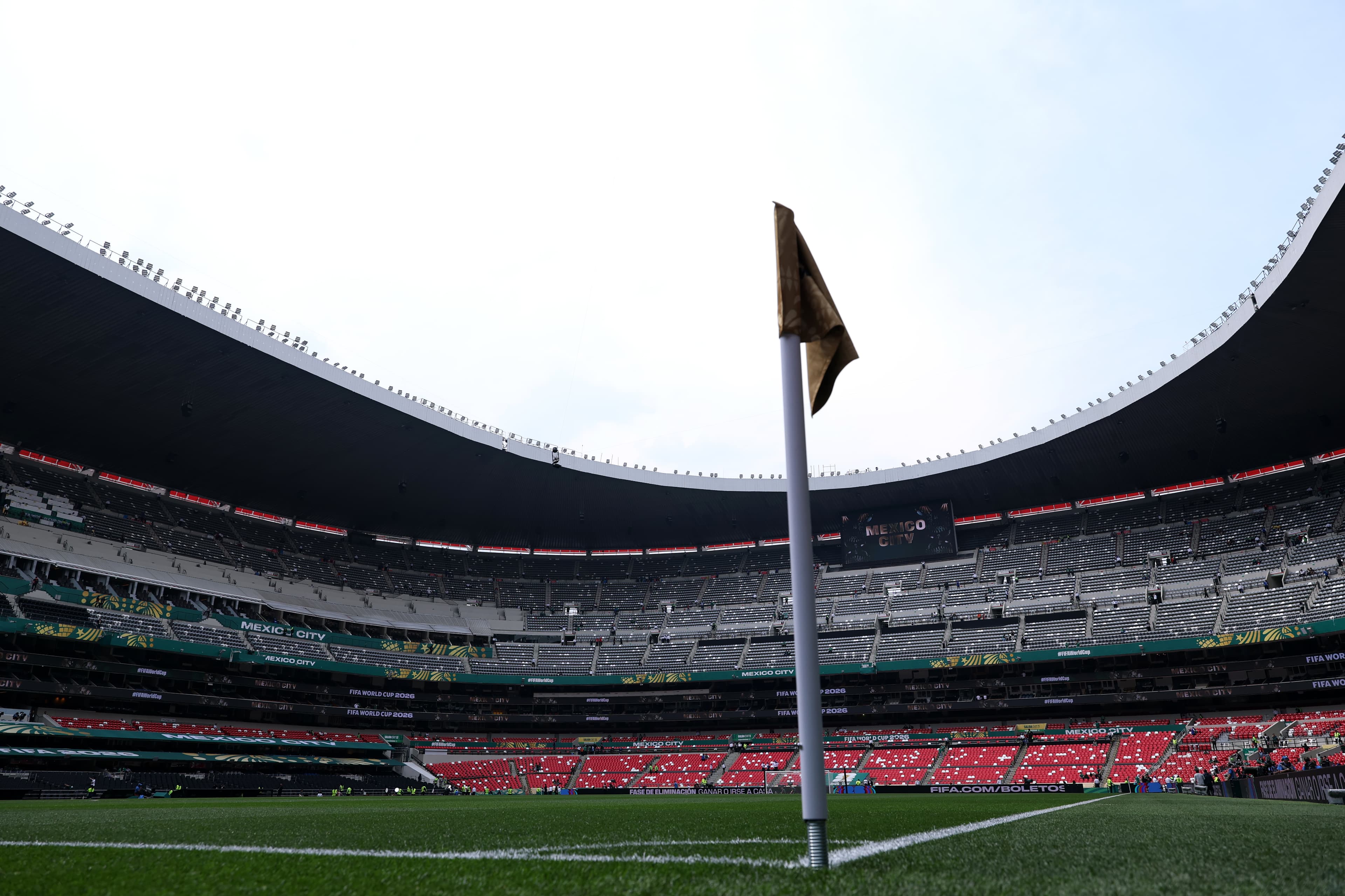 🚨 Mexico and Ecuador name starting XIs for last-32 clash