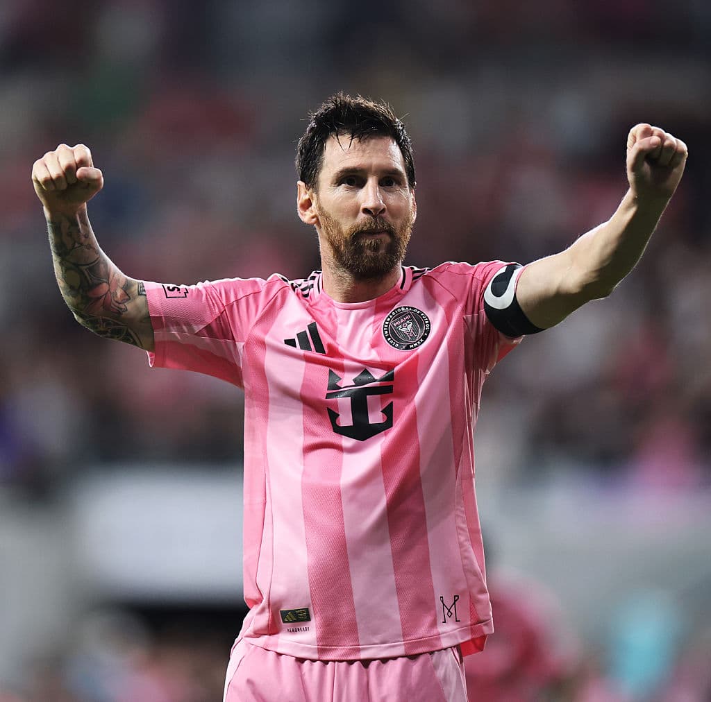 📹 Messi hits a poker in MLS rout, reaches 927 career goals