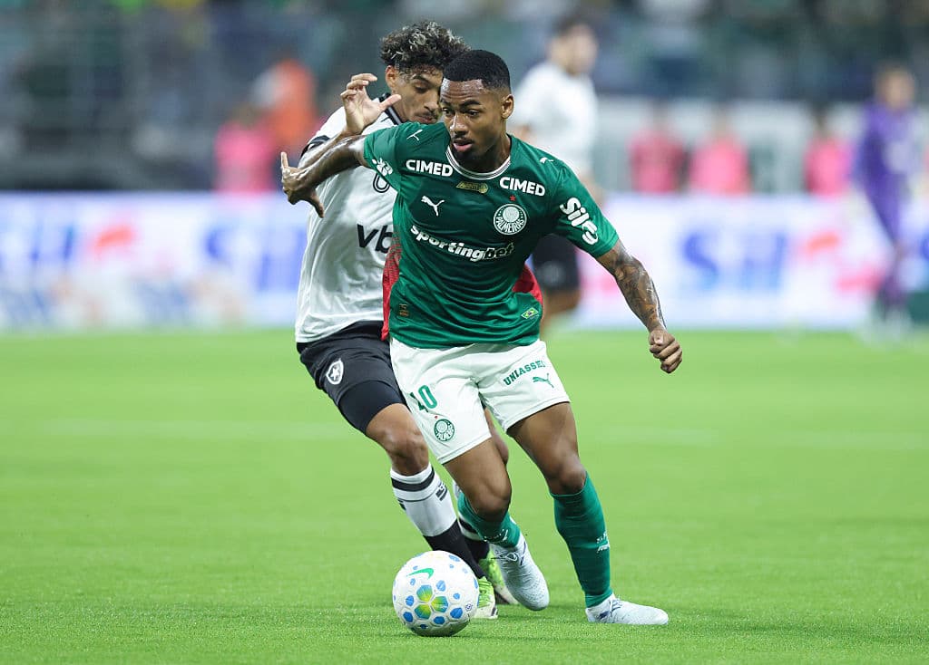 Palmeiras make decision after English club move for Allan