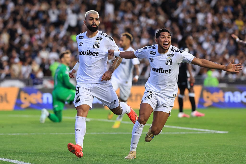 📹 Santos earn first away win, drop Vasco to second bottom