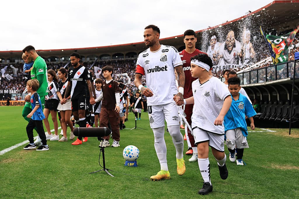 Neymar off for 1 minute under new anti-time-wasting rule: explained