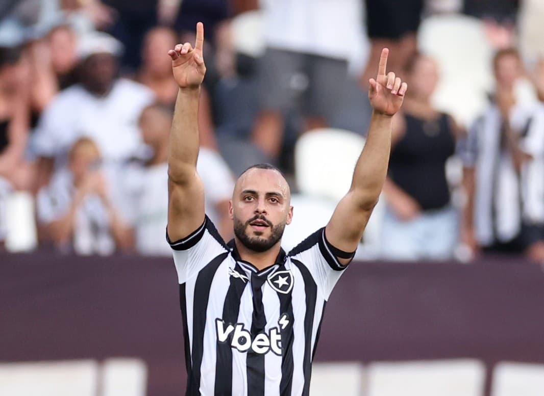 🔥 Botafogo thrash Corinthians as Arthur Cabral hits a hat-trick