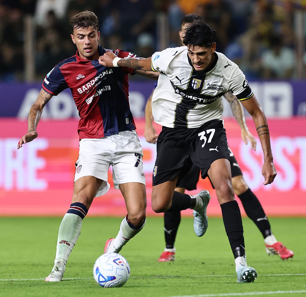 📸 Maldini celebrates, but late penalty chaos: Cagliari beat Lecce 🔥