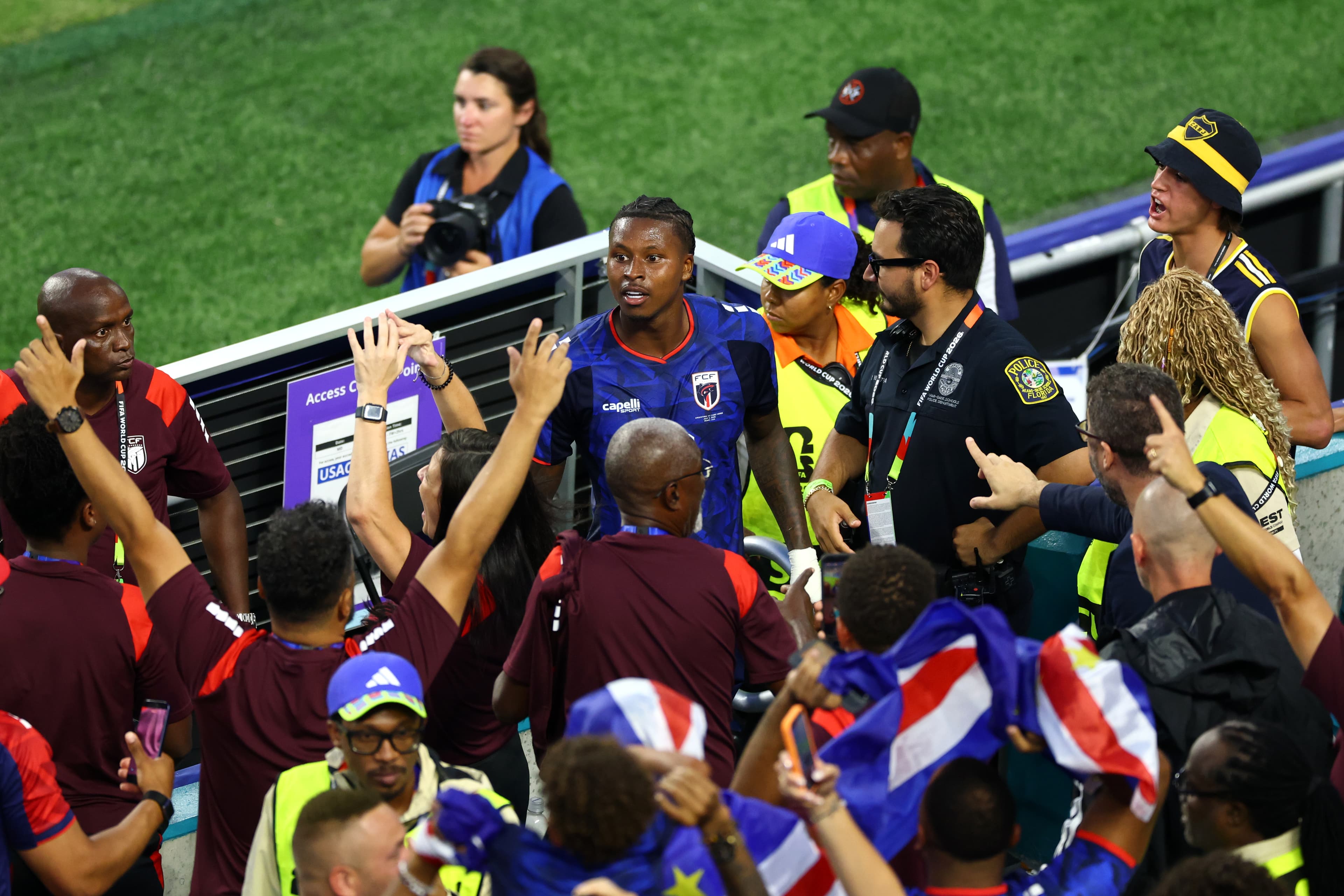 📸 Selfies in the stands! Cape Verde star shocks Argentina again