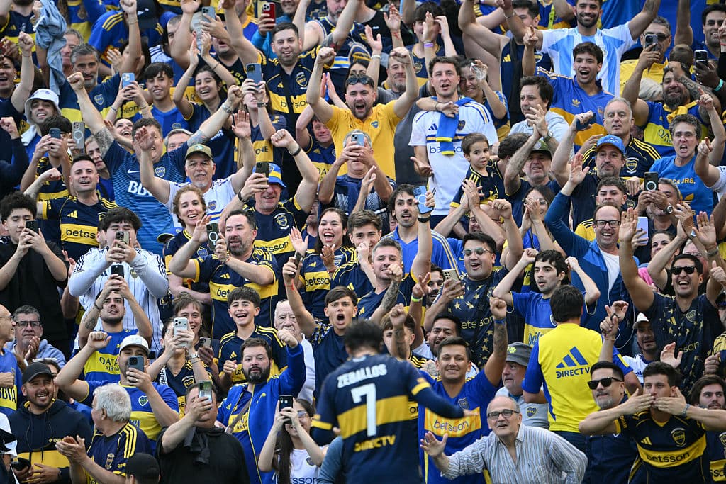 📵 What if it catches on?! Boca unveil anti-TikTok rule at Bombonera
