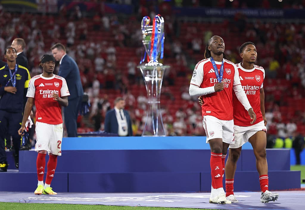 📸 House of trophies: PL rival trolls Arsenal after CL final loss