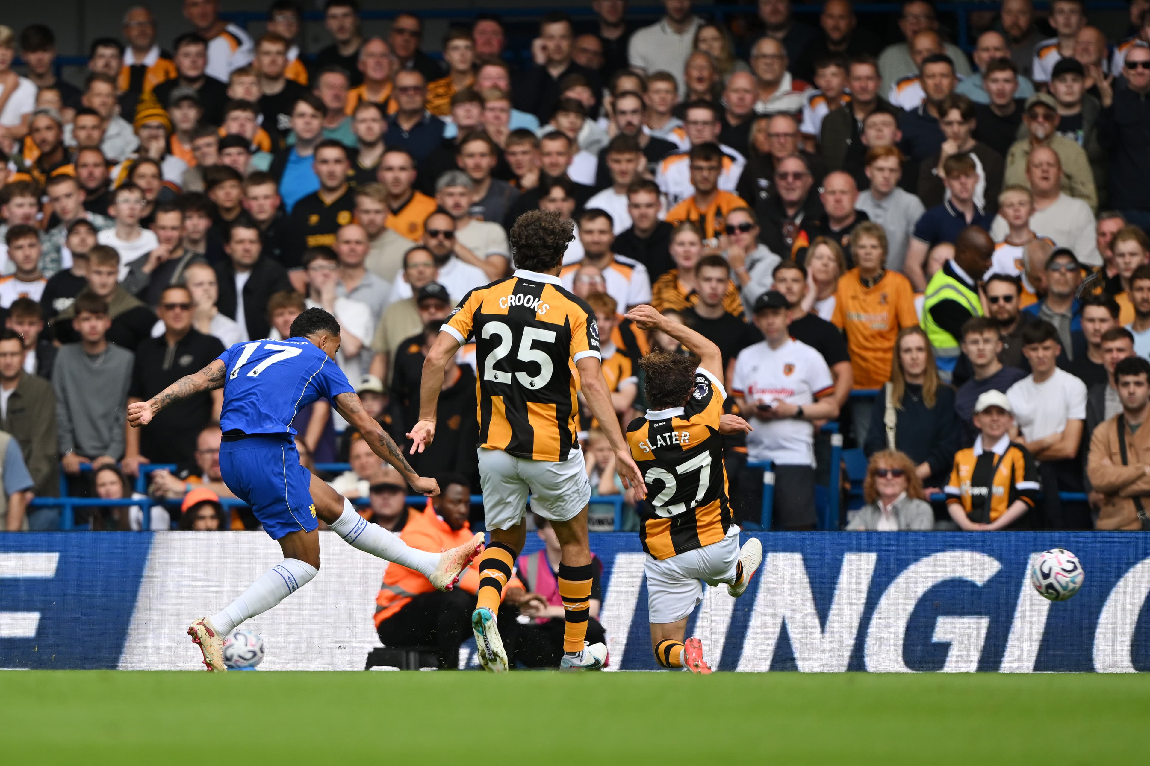 🦁 Morgan Rogers joins iconic Chelsea pride with early opener against Hull