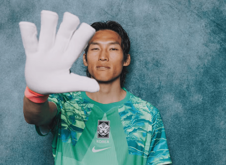 🇰🇷 goalkeeper apologises to wife after missing daughter's birth