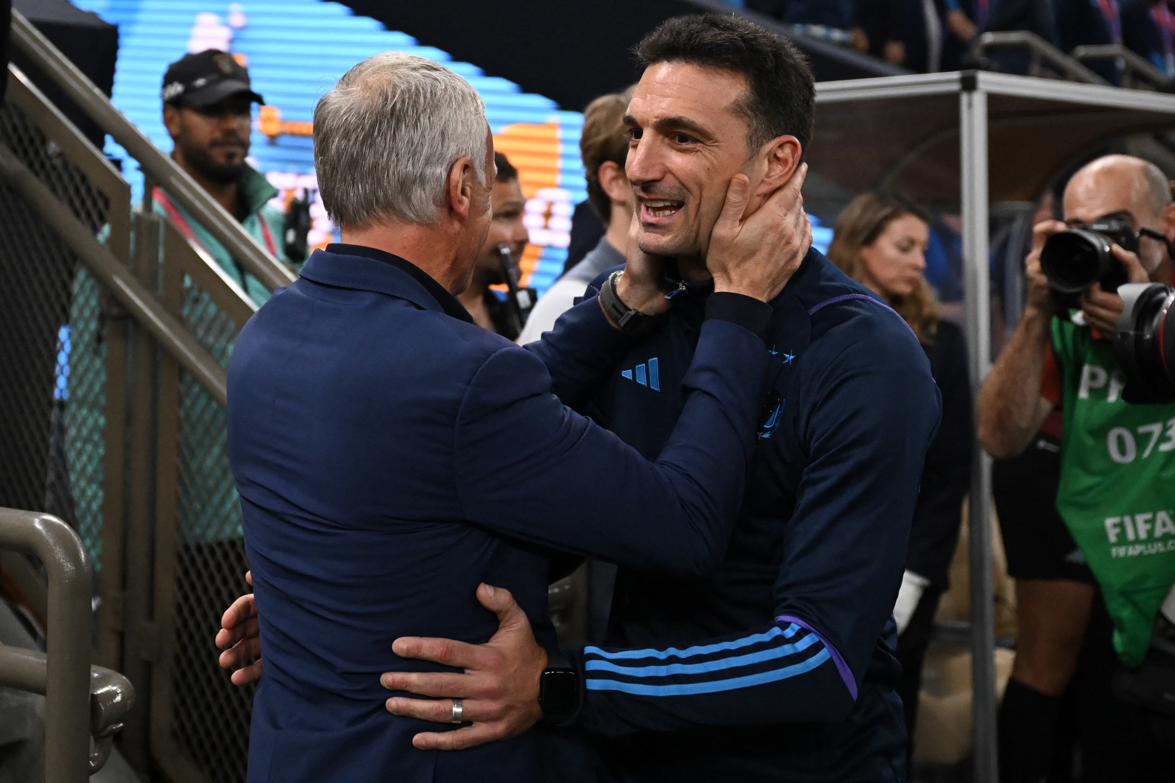These legends who shone as players and international managers ✨