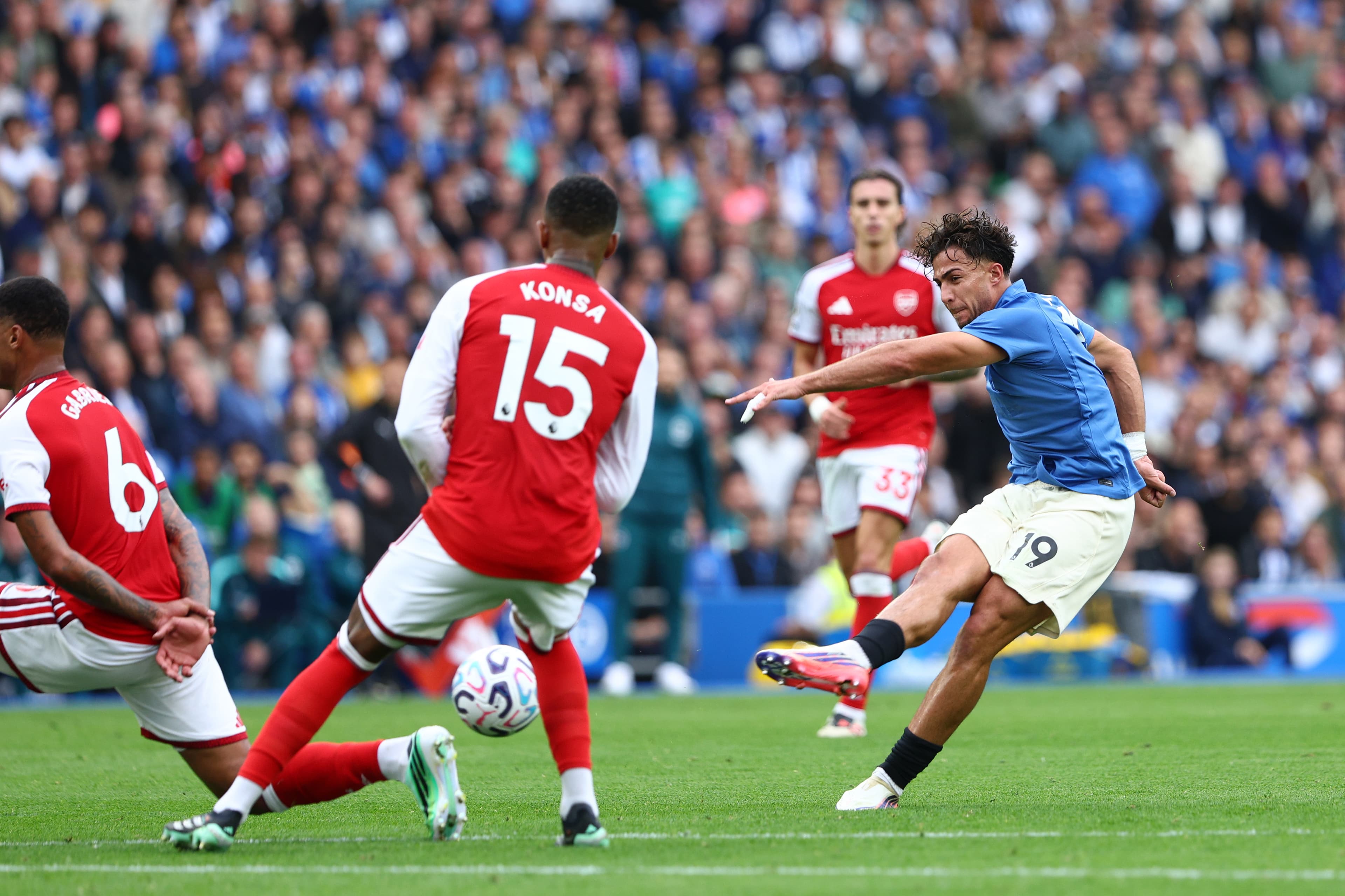 🎯 Brighton expose Arsenal weakness in brilliant first-half display