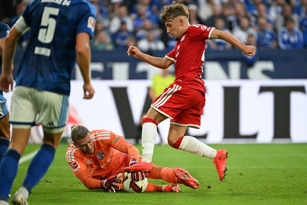 🥹Football ALWAYS offers redemption: Loris Karius had his dream night