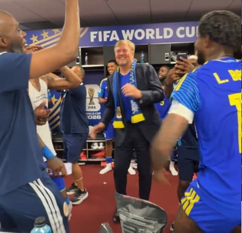 King and Queen join Curaçao dressing-room party after draw; watch 🎥