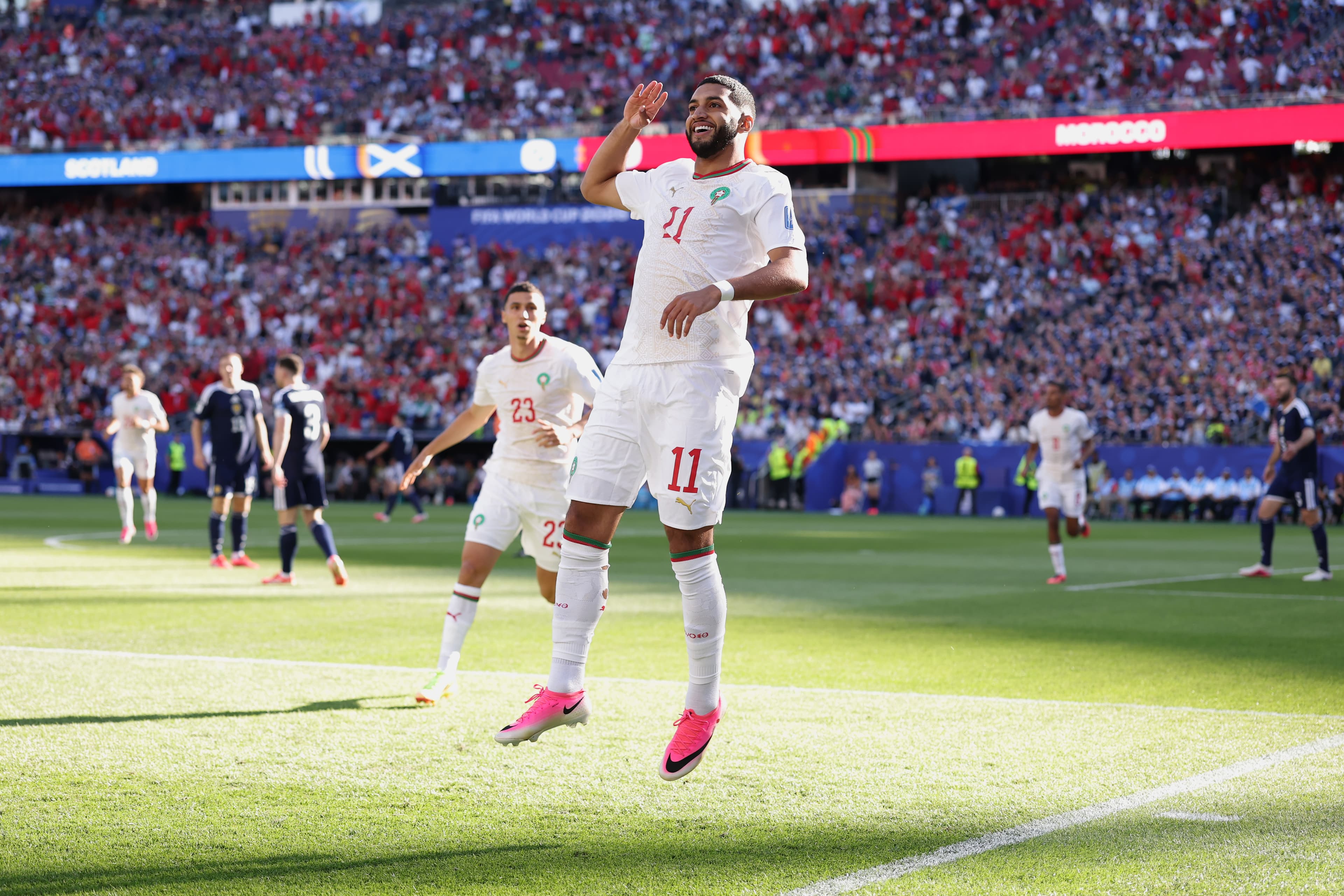 📸 Goal at Mach 3! Bayern new boy nearly wrecks Scotland's goal