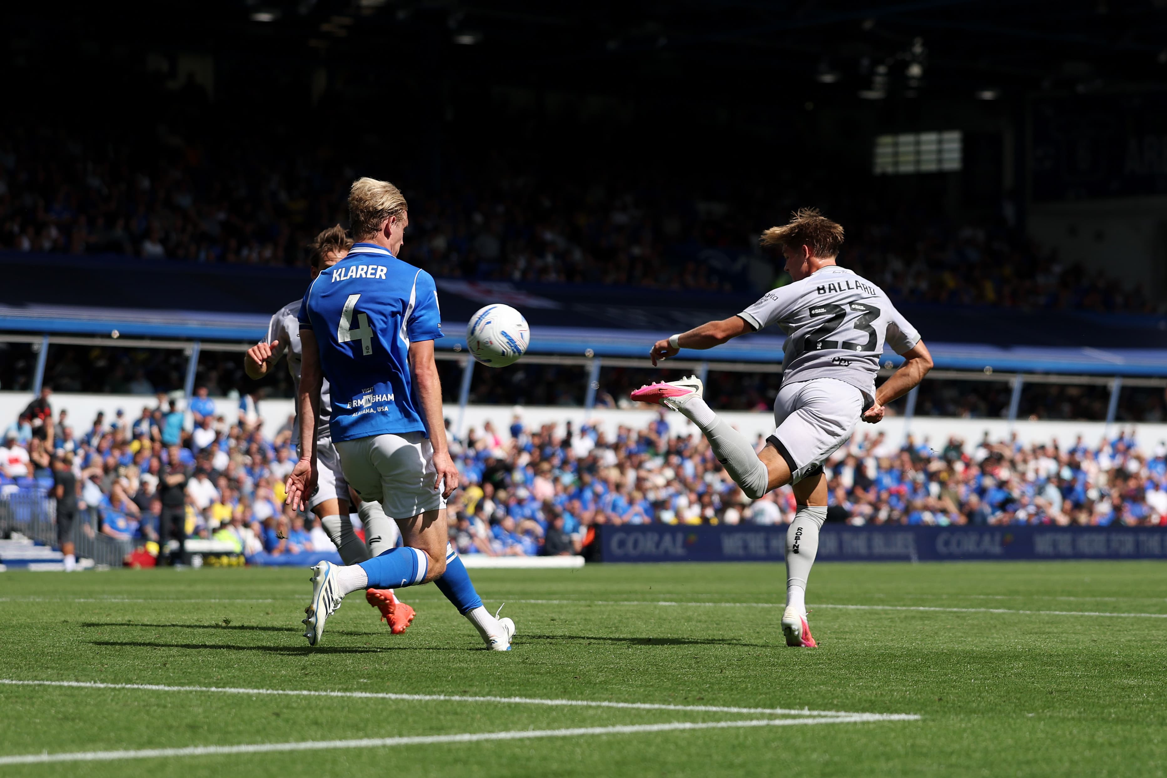 🎥 Already goal of the season! This strike is simply unbelievable