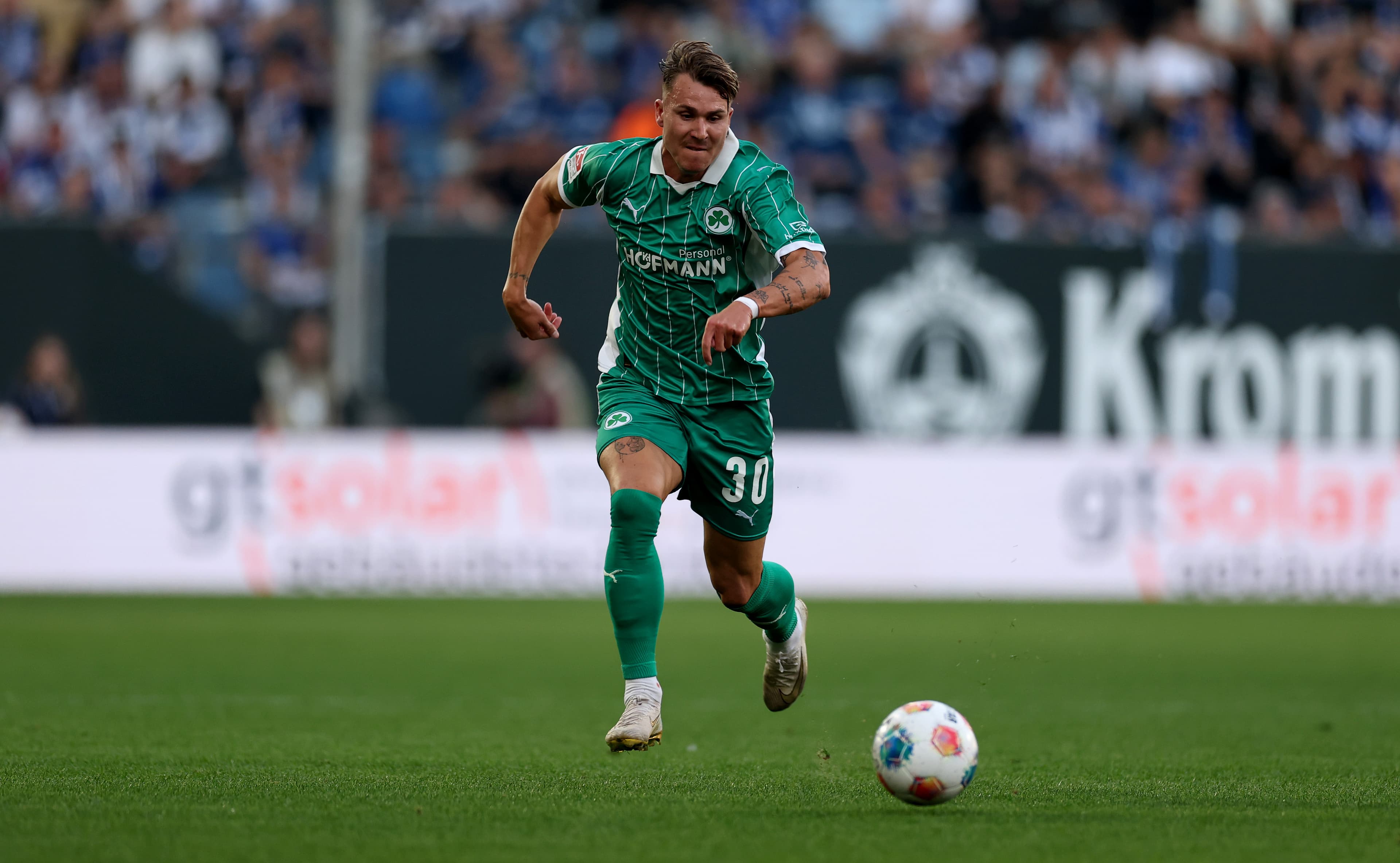 In his nightmare game: Fürth's brace hero laughs and cries
