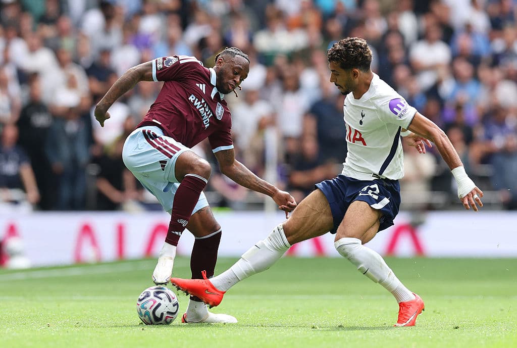 Villa lead against Spurs as Millwall go two up against West Ham