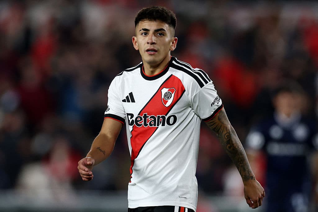 🚨 River without Thiago Almada for opener against Huracán
