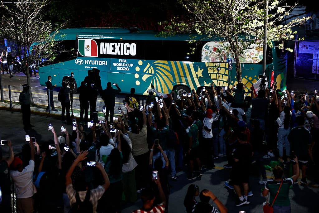 🎥 Mexico arrive in Guadalajara to a hero's welcome