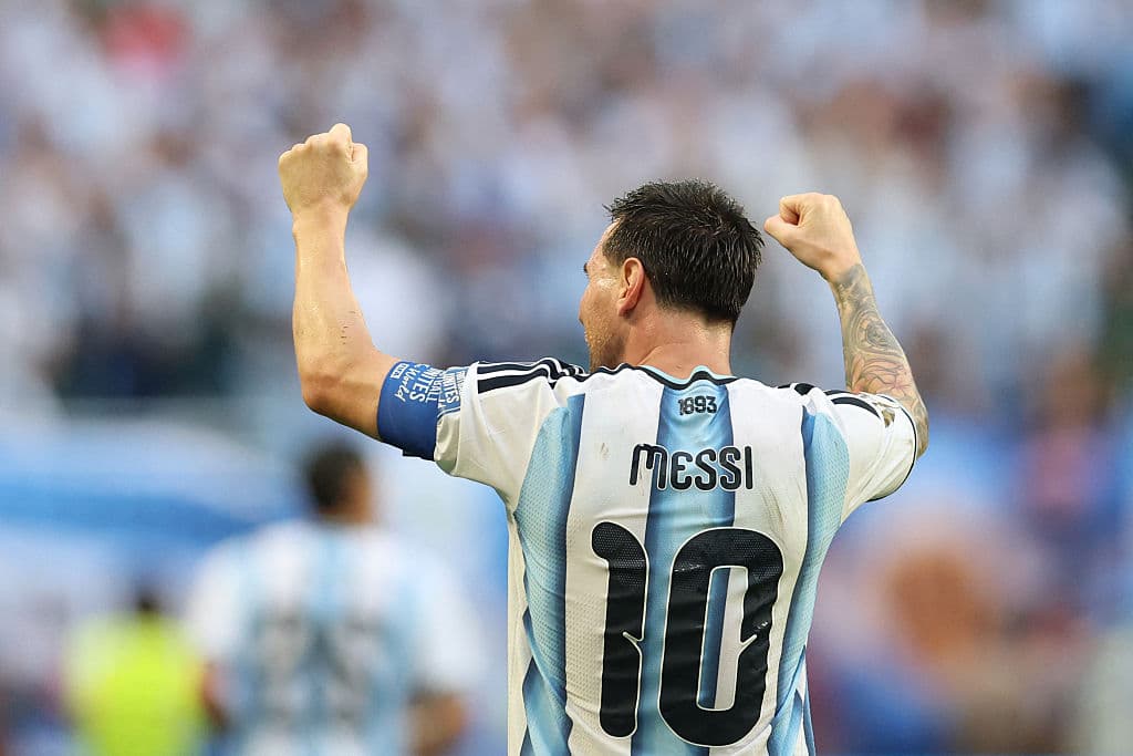 👽 He is INEVITABLE! Messi nets his 20th goal in the Copas; watch 🎥