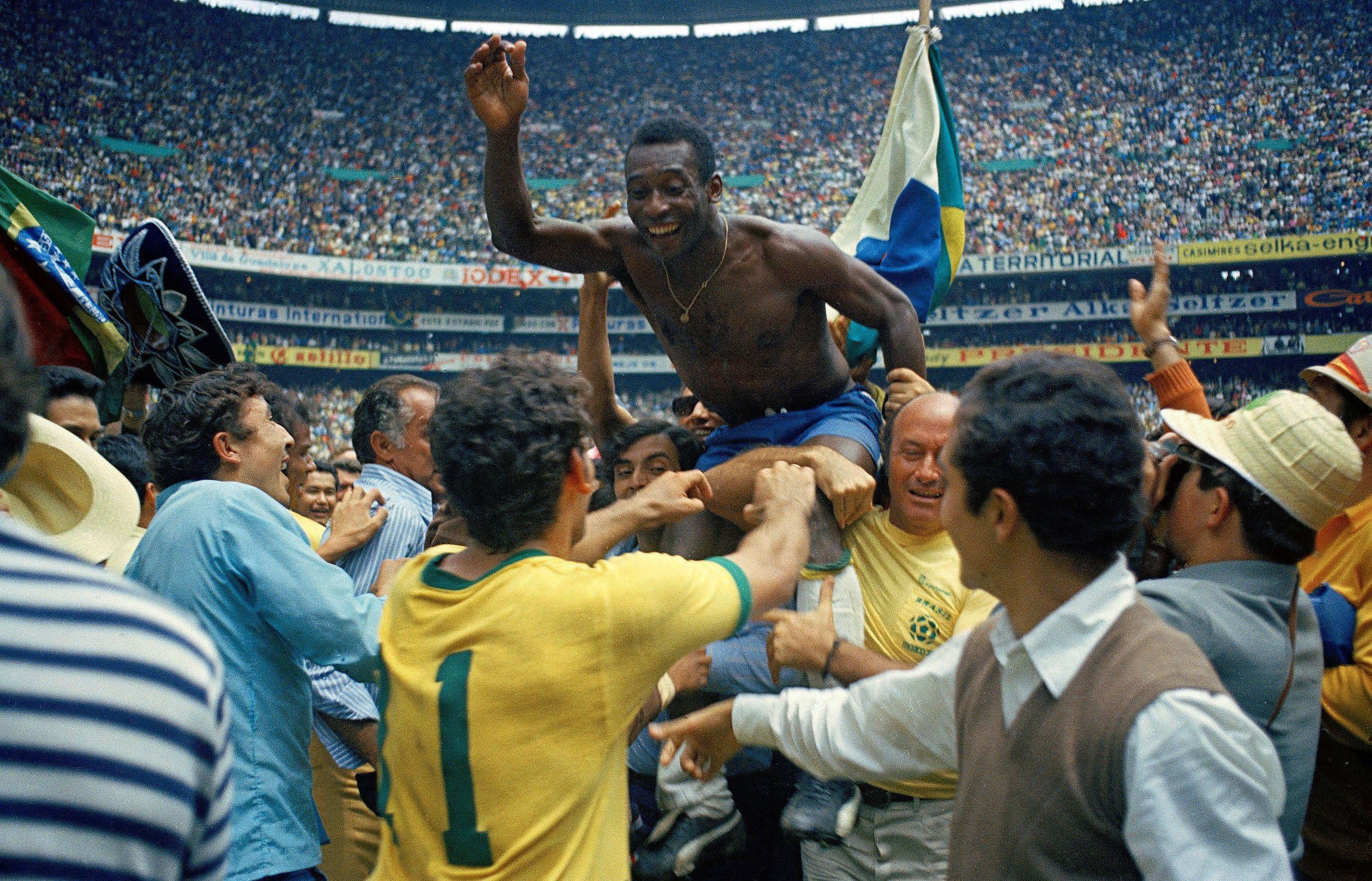🎥 Will anyone match him? Fifa hails Pelé, only man to win 3️⃣ World Cups