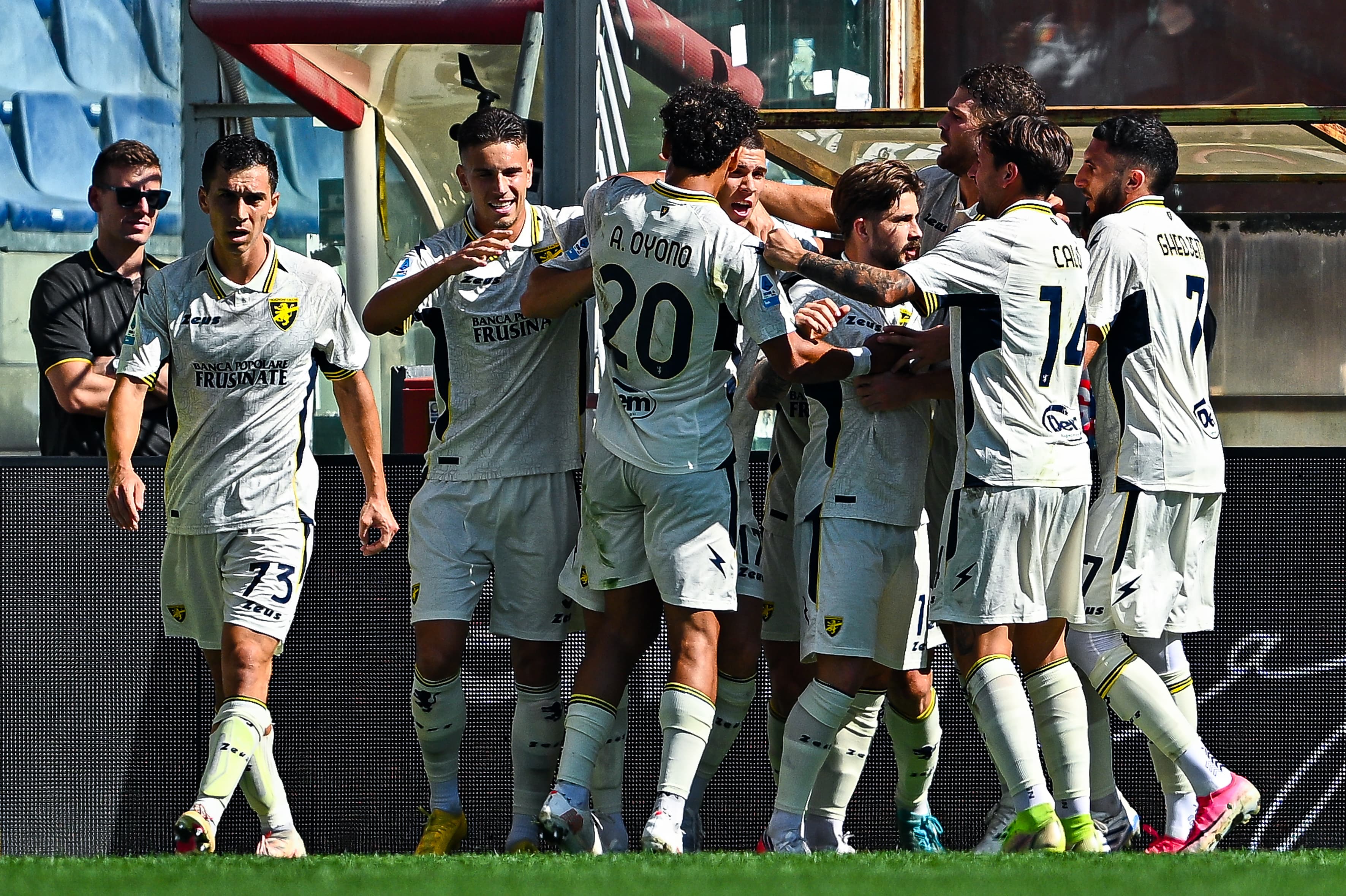 🙅‍♂️ VAR is back, but Colombo gets pen wrong 🫣! Genoa claim first point