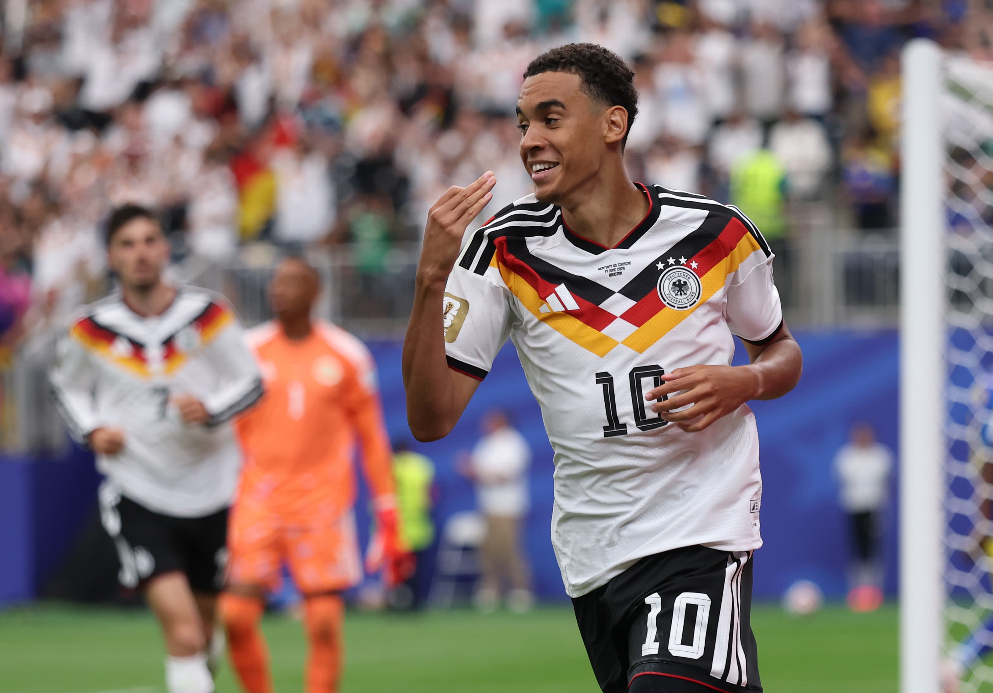 🥇 Jamal Musiala sets Bayern apart with latest Germany strike