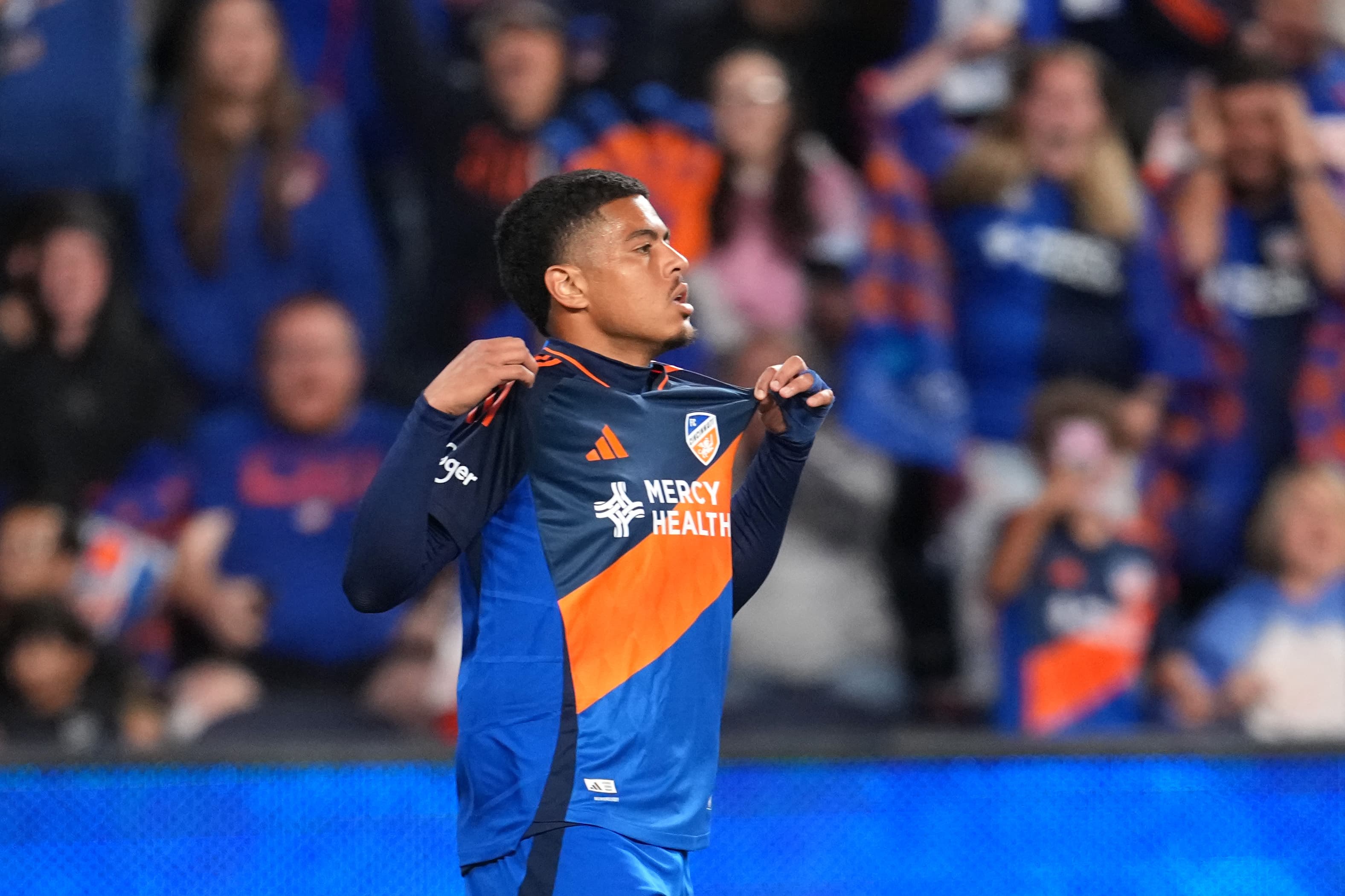 🎥 Evander produces record-breaking performance to down Orlando
