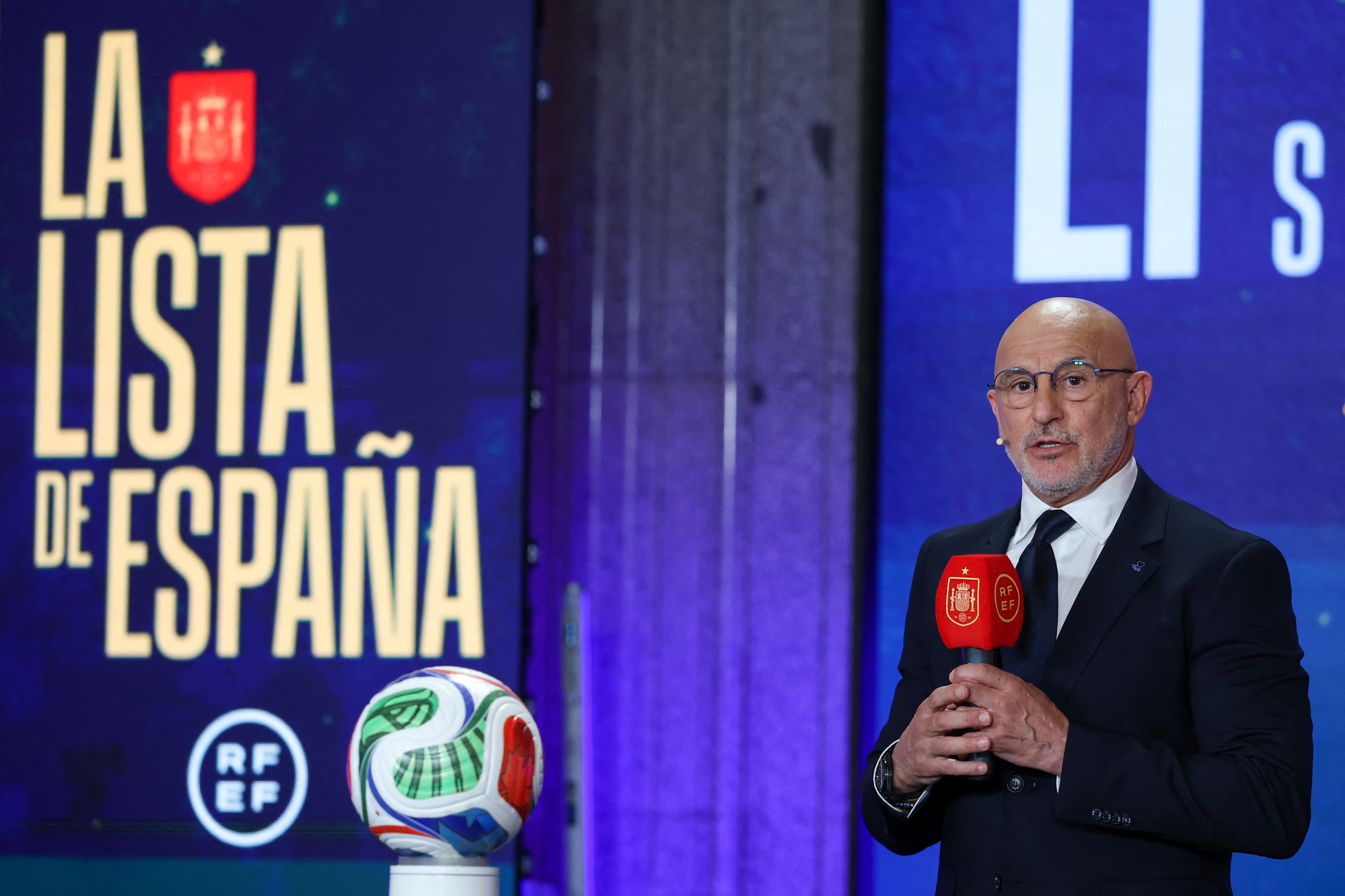 👀 De la Fuente shakes things up: historic Spain squad bombshell