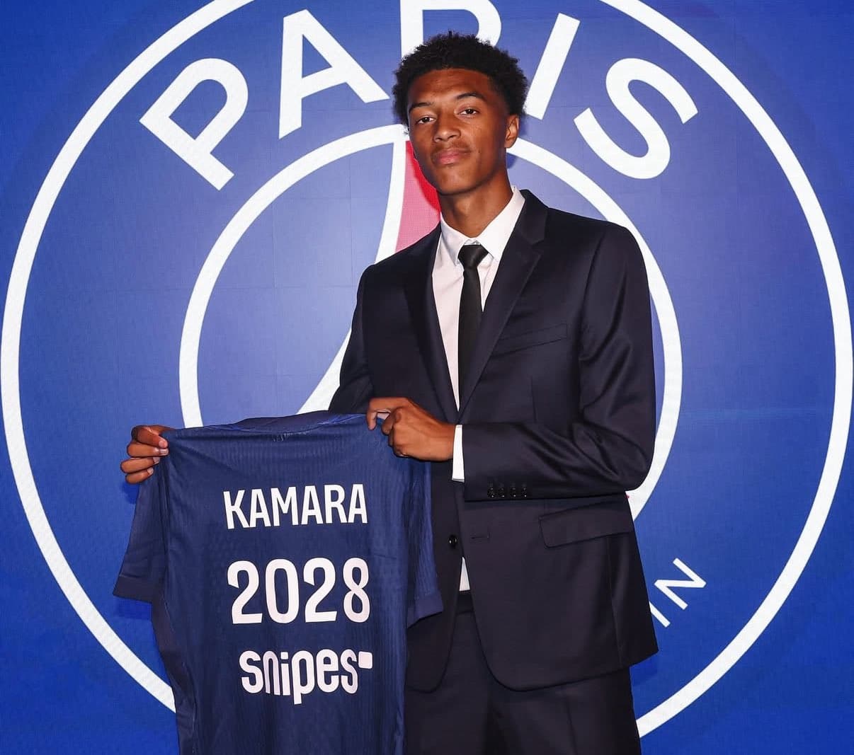 Confirmed sale: PSG cash in on academy defender after potential €6m option taken up