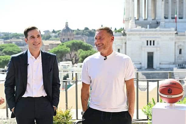 Totti: “Roma and Inter will be fighting for the title.”