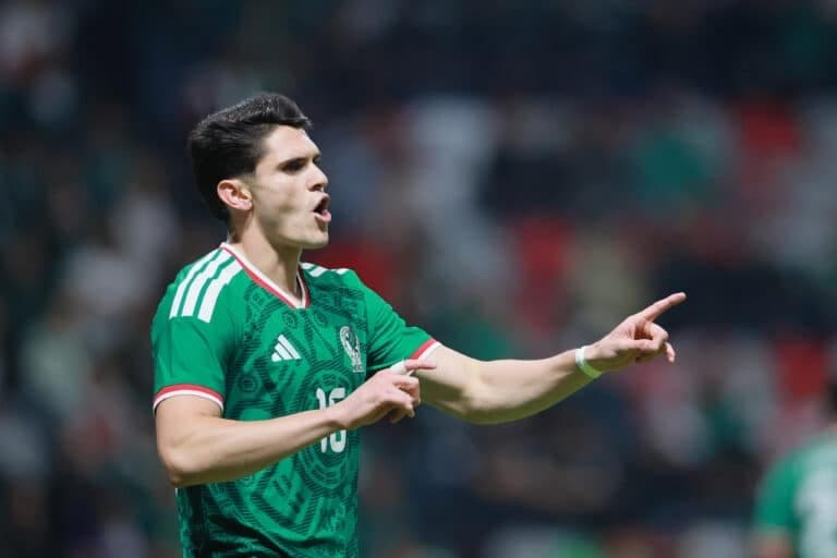 Israel Reyes pushing to join Roma, talks on with Club America