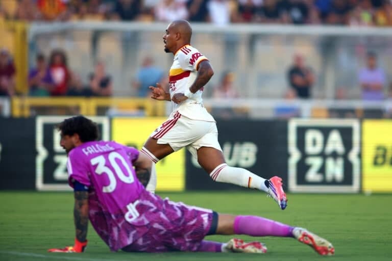 Malen becomes only third player to score 18 goals in 20 Serie A games